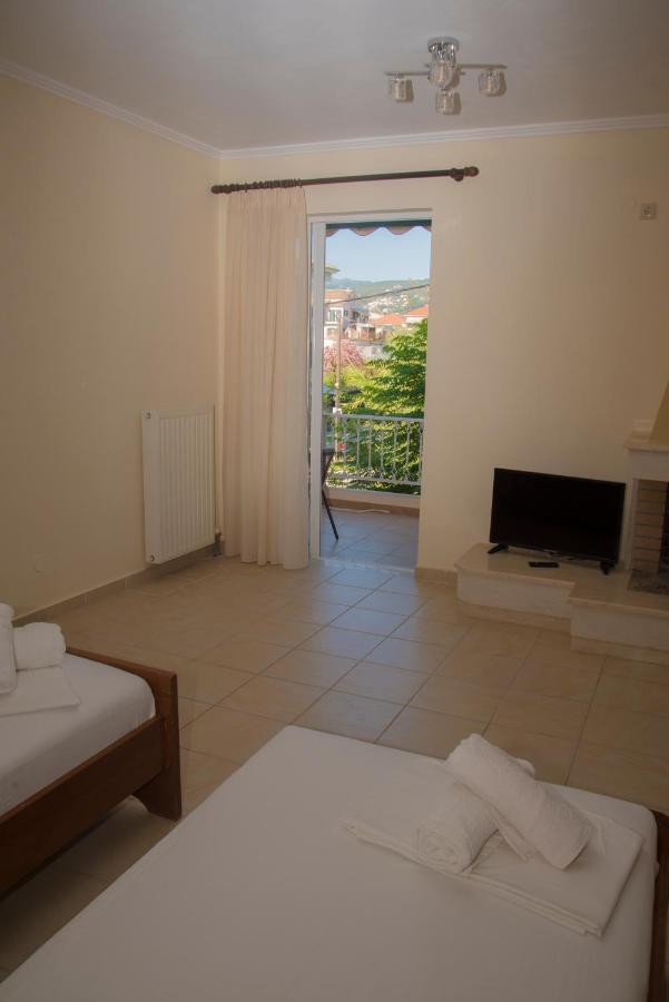 Victoria'S House In Lefkada City Apartment Exterior photo