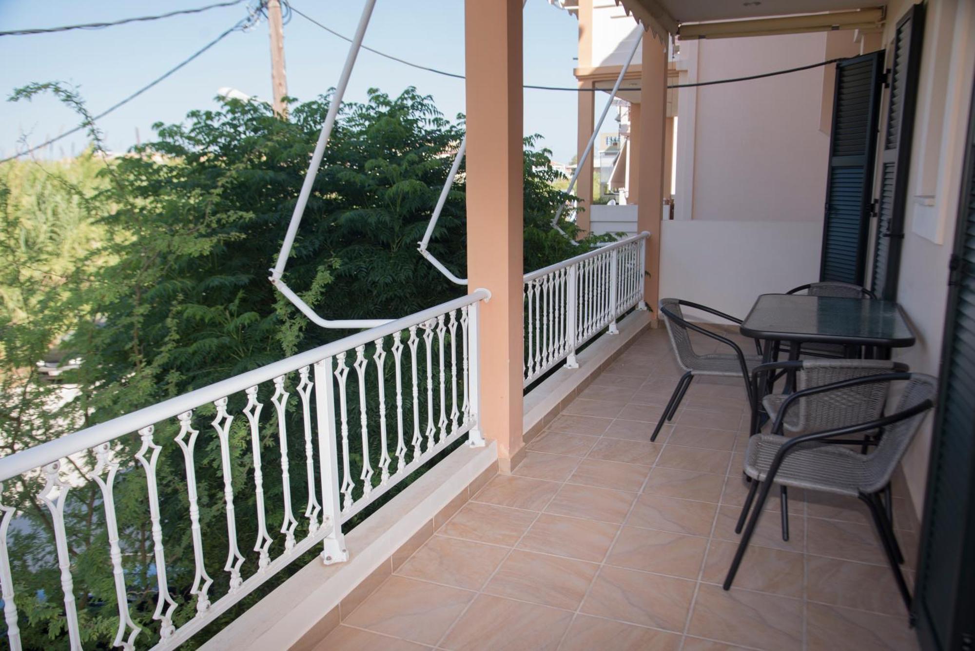 Victoria'S House In Lefkada City Apartment Exterior photo